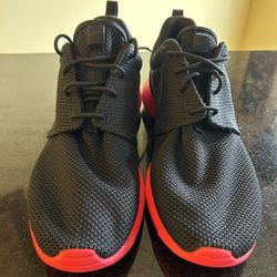 Nike Roshe One Black/Siren Red