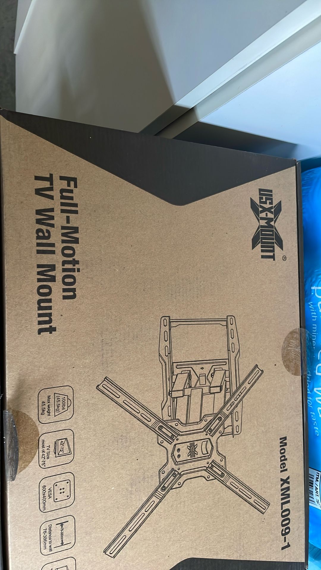 USX MOUNT XML009-1 Full Motion TV Wall Mount for 37-70” TV