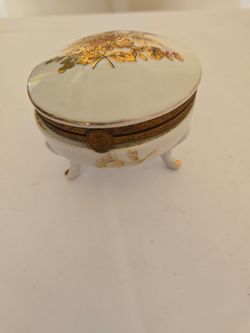 Vintage Three Footed Gold Roses Trinket Box