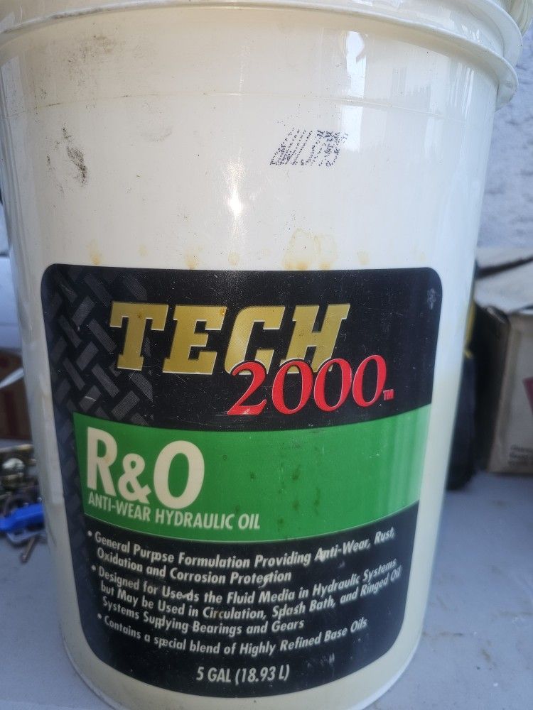 HYDRAULIC OIL