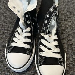 Women Canvas High Top Black Shoes -Size 7 - Brand New