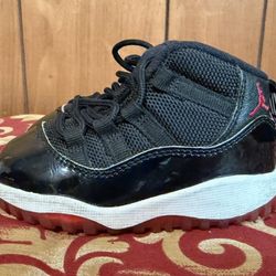 Jordan XI Black/Red Shoes Size 5C