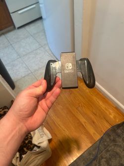 NINTENDO SWITCH CONTROLLER HOLDER