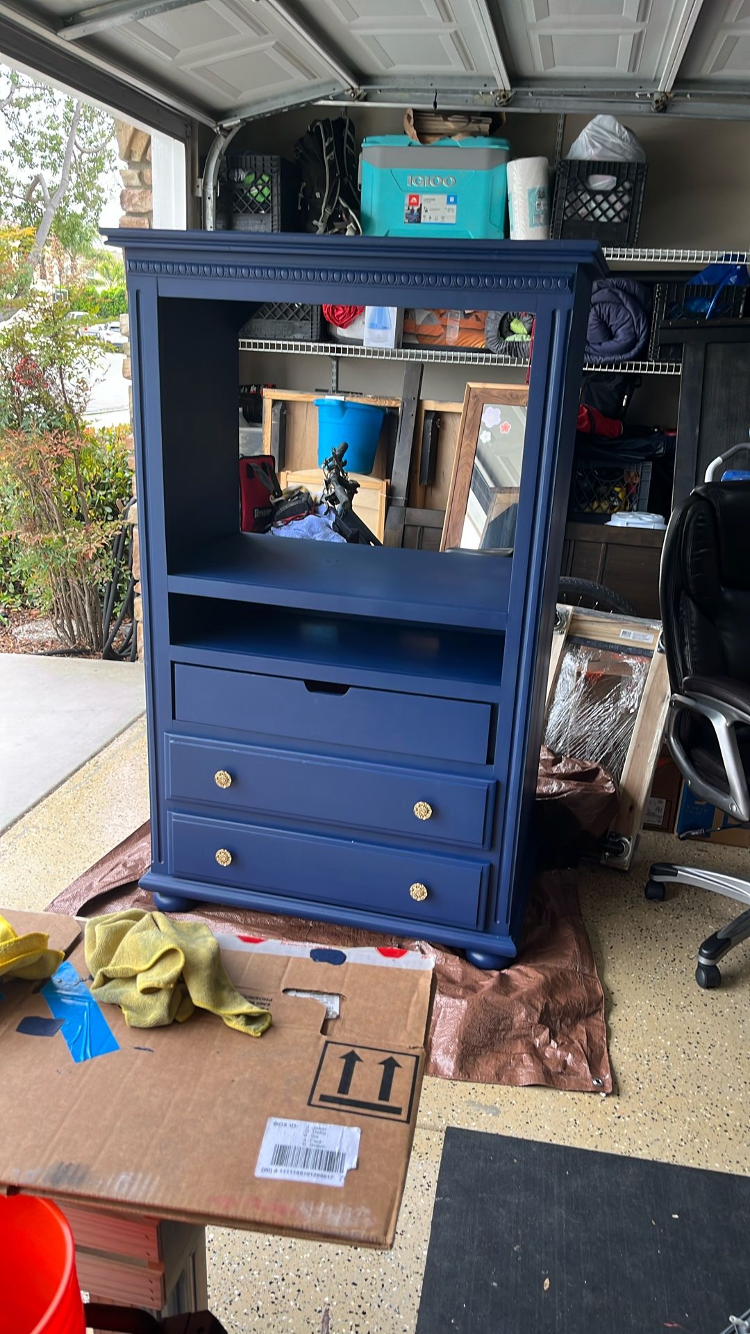 Beautiful Navy Blue Dresser / Media Cabinet – Fully Refurbished!