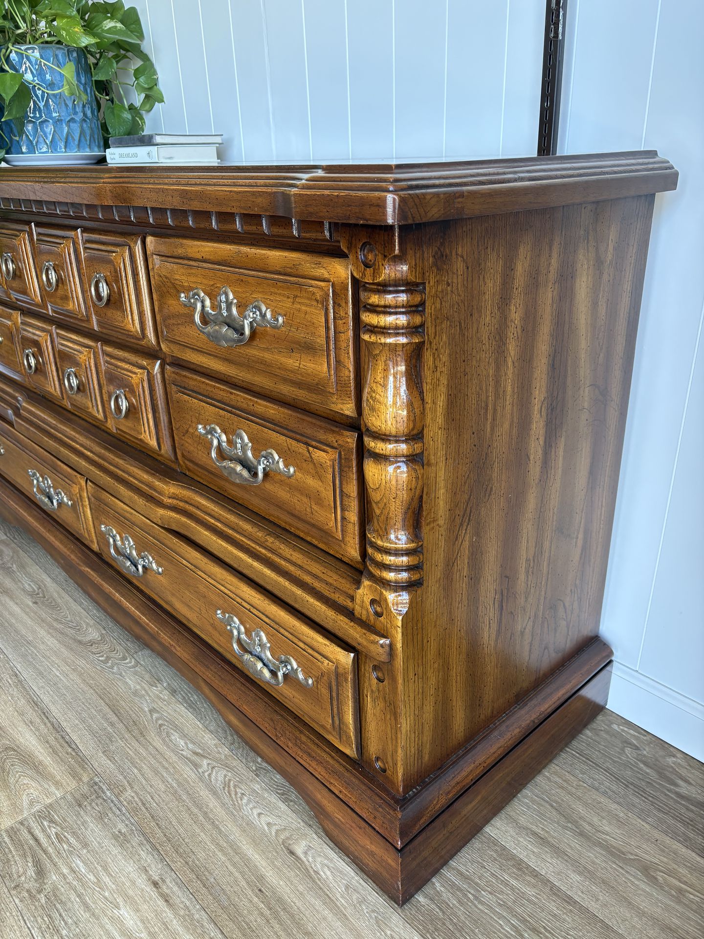 Vintage Solid Wood Dresser Vintage Solid Wood Dresser