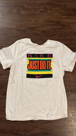 White and black Nike Shirt 