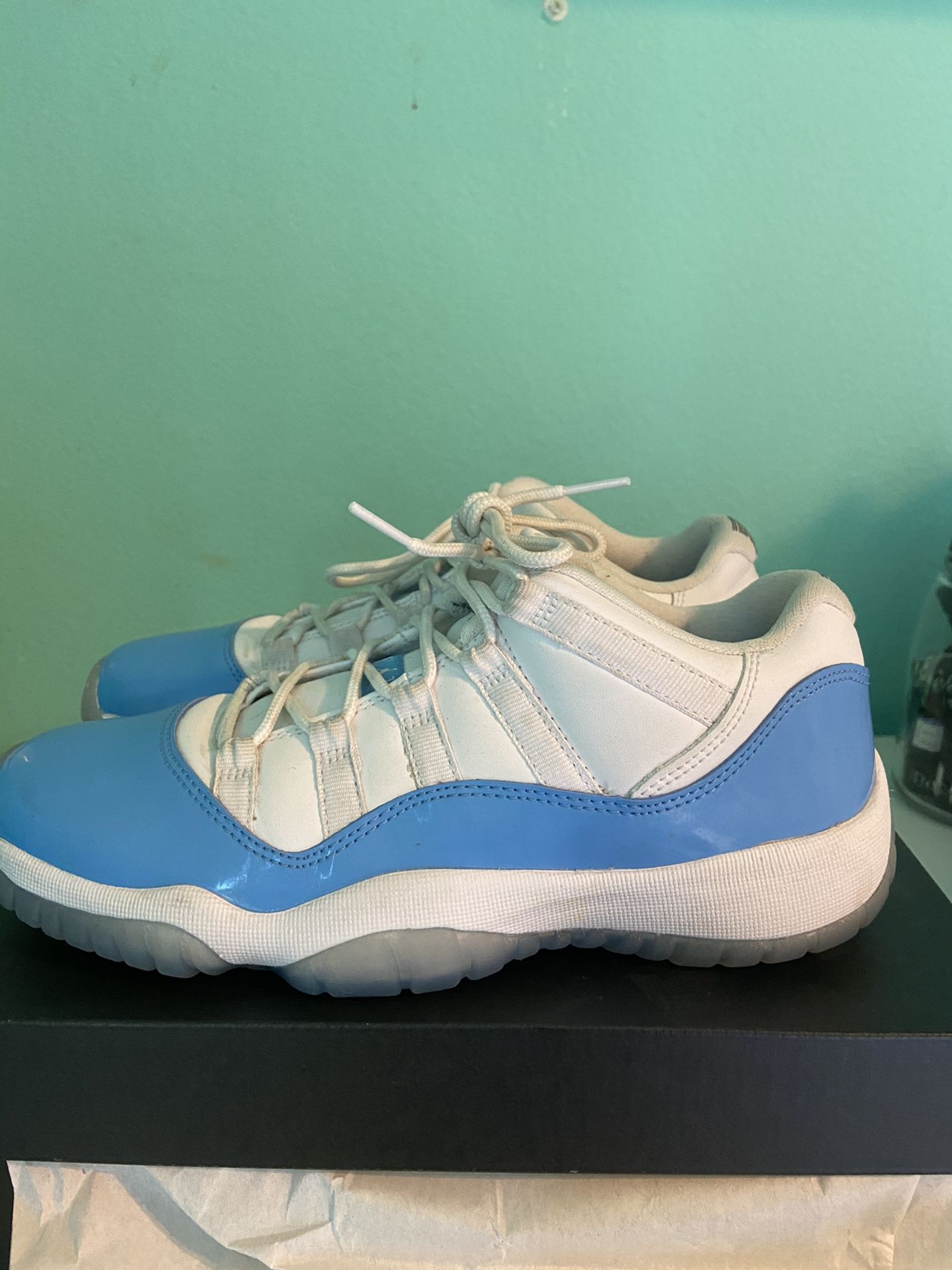 Air Jordan 11 retro Carolina blues