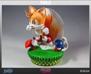 Tails Figure