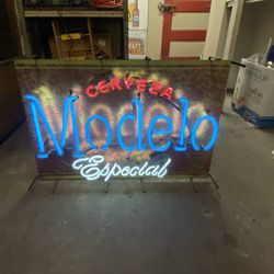 Modelo Neon Beer Sign