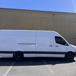 2024 Mercedes-Benz Sprinter 3500