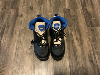 NIKE BOOTS