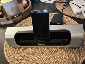 iHome speaker with iPod Touch included - Classic Retro Item