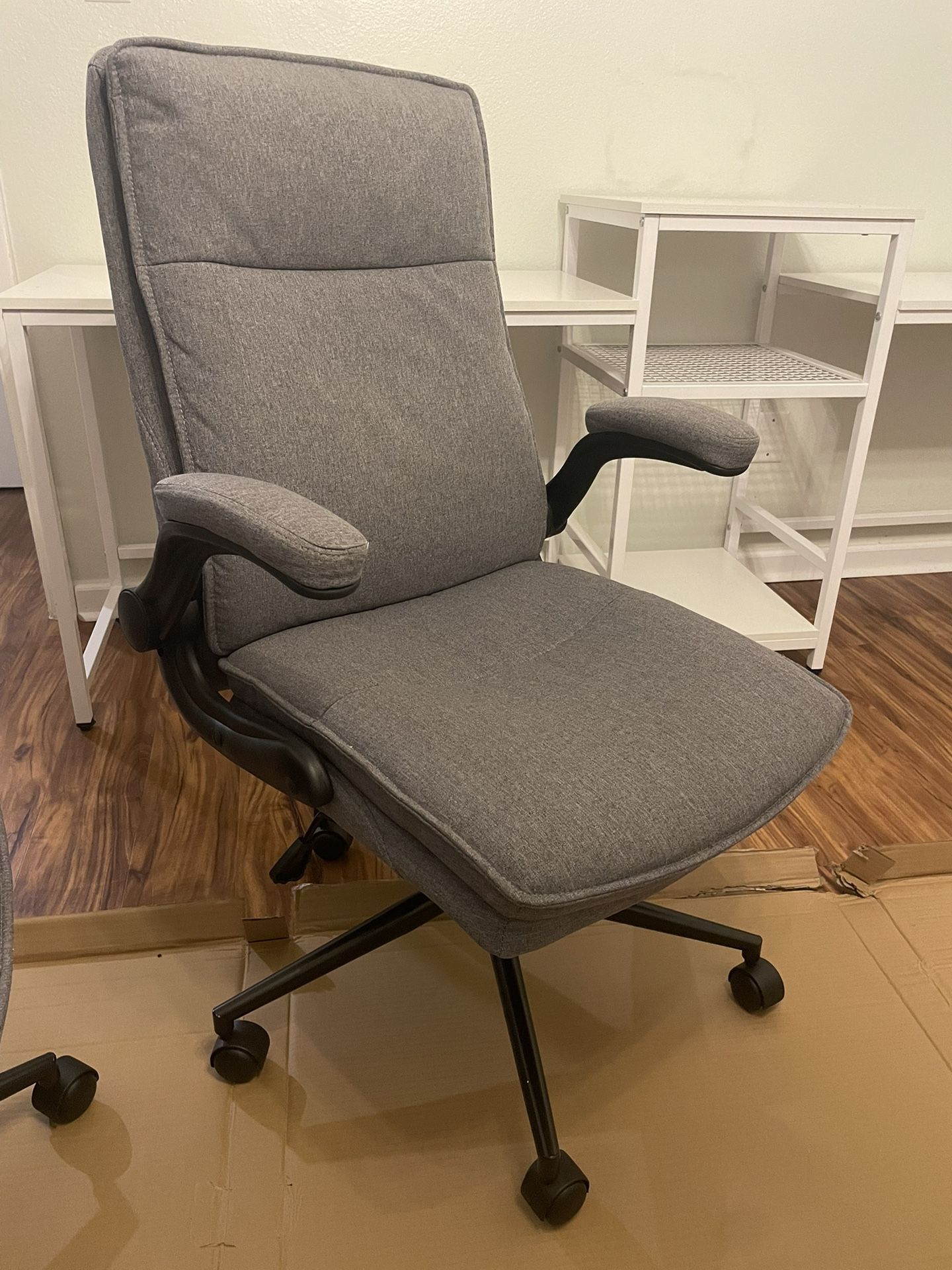 Office Chairs 