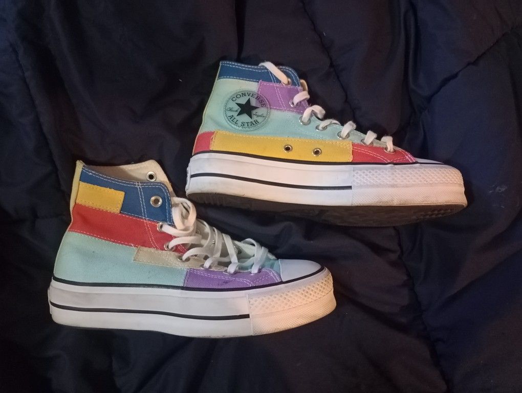 Colorful Size 7 Women's Converse