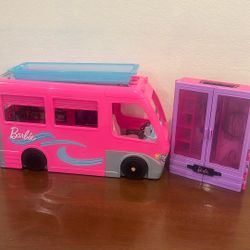 Barbie Set Camping Van And Closet 