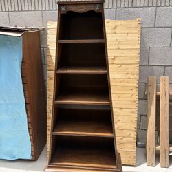 Tapered Wooden Bookshelf 
