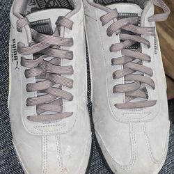 Size 9 Puma’s
