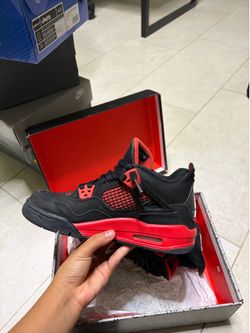 Jordan 4’s Red thunder GS