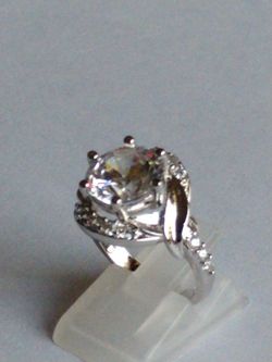 Cubic Zirconia Ring. sz. 7 ,9