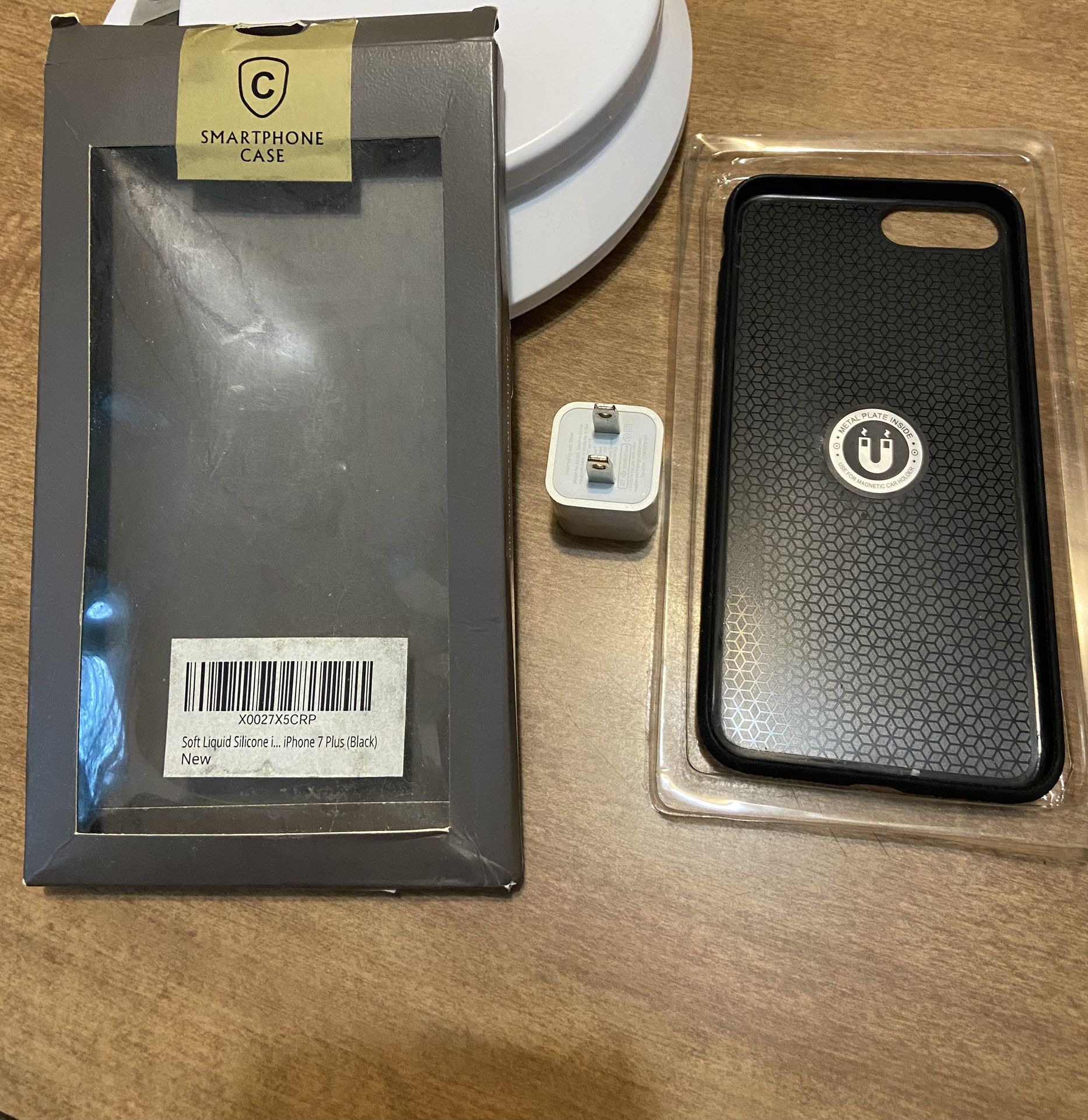 iPhone 7 Plus black case & adapter-New