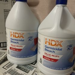 Cloro de la marca HDX A $5 La Caja de 2 Galones / HDX Bleach 2 pack for $5