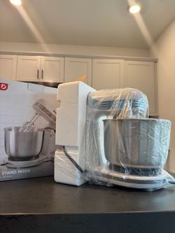 Stand Mixer 250 Watts with Stainless Steel Bowl