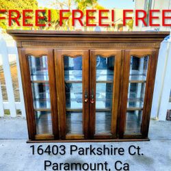 FREE CHINA HUTCH!!