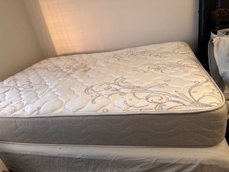 Queen mattress