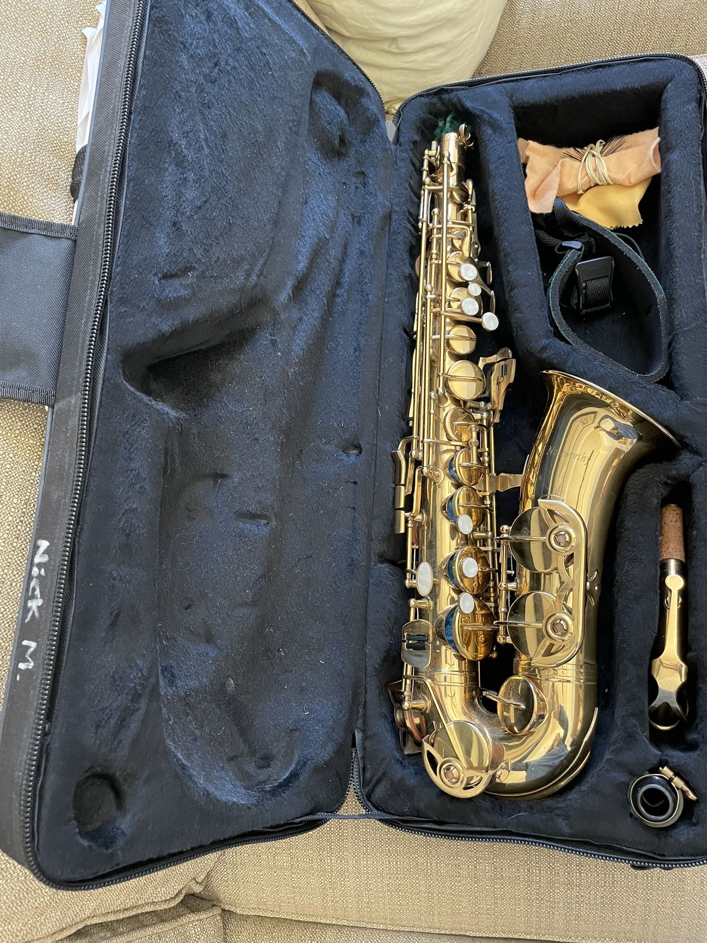 Noteworthy Alto Saxophone Sax And Case