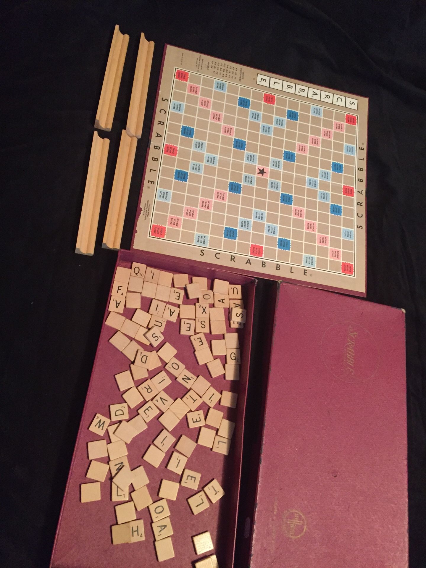 SCRABBLE GAME VINTAGE 1948 local pickup or shipping USA
