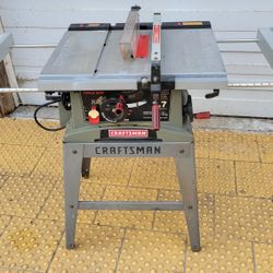 Craftsman 2.7hp Tablesaw With Accessories 