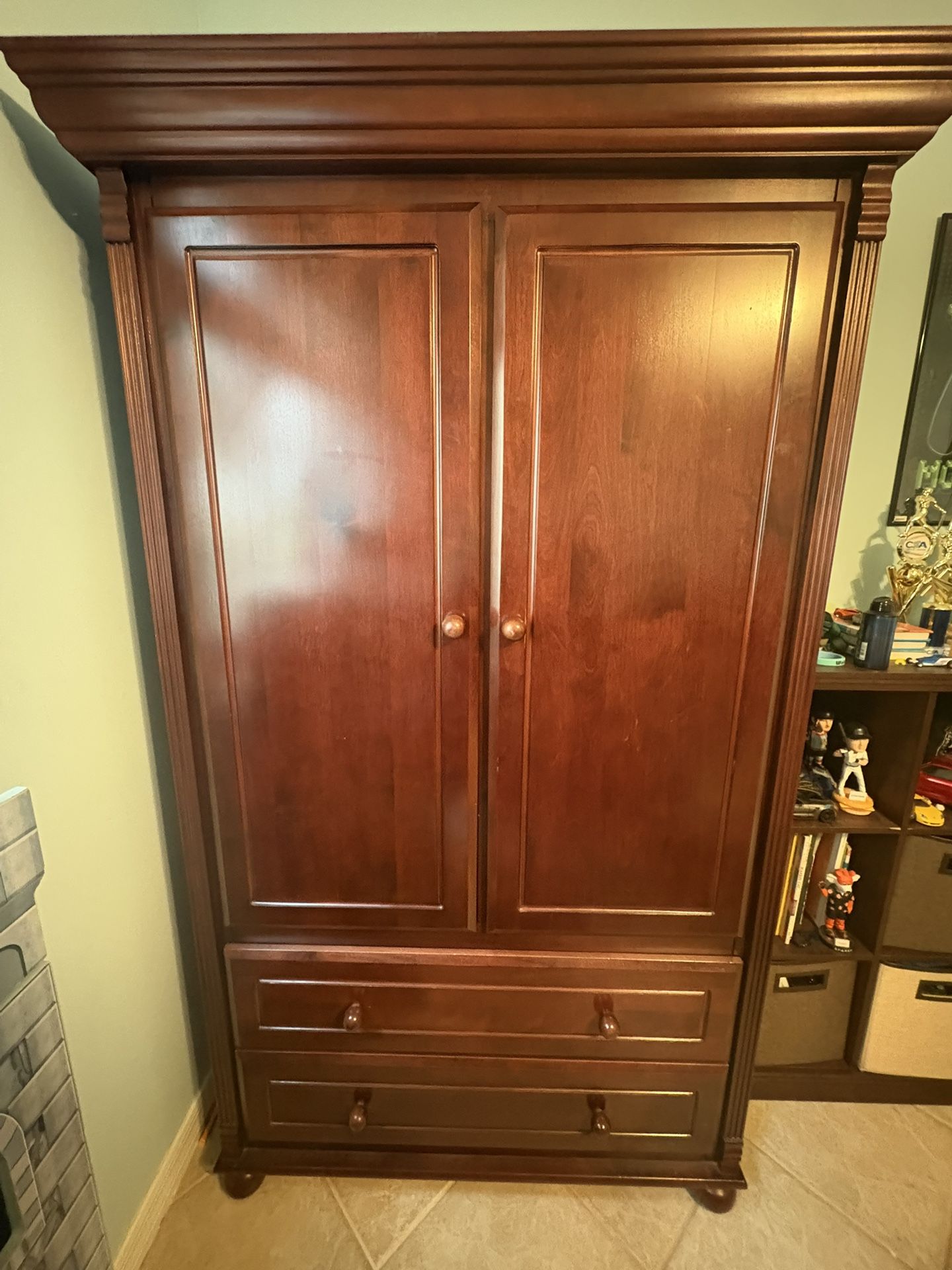 Bellini Armoire/Wardrobe