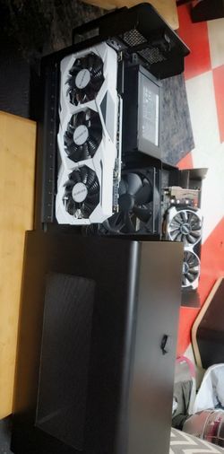 Razer Core X Chroma EGPU Enclosure & Thunderbolt 3 Cable