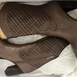 Vince Camuto , Brown Boots, 7 1/2 