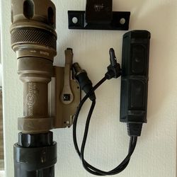 Surefire M952V light with extra mount and pressure switch