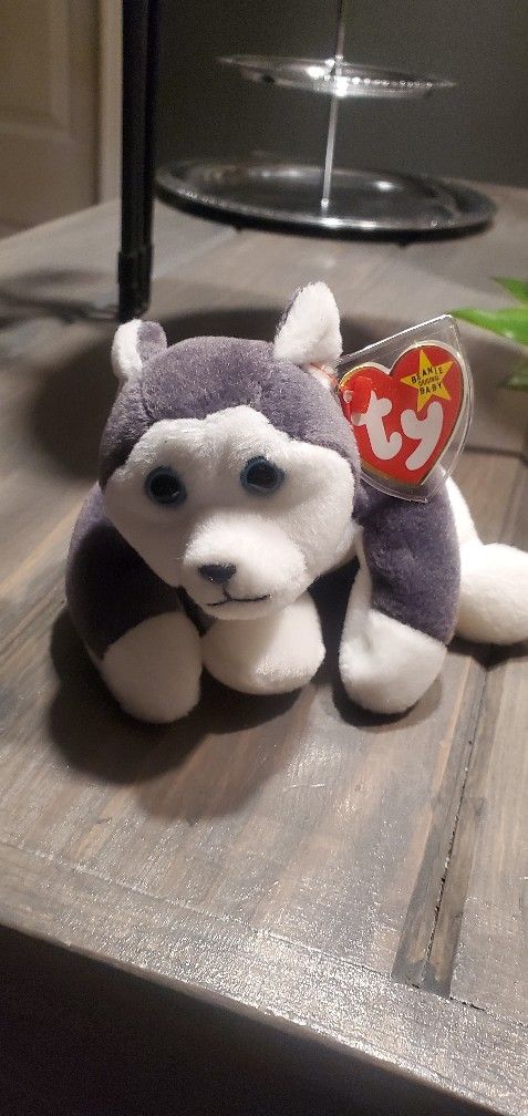 Nanook BEANIE BABY..GRAY WOLF..BORN 1998..COLLECTABLE..LIKE NEW!