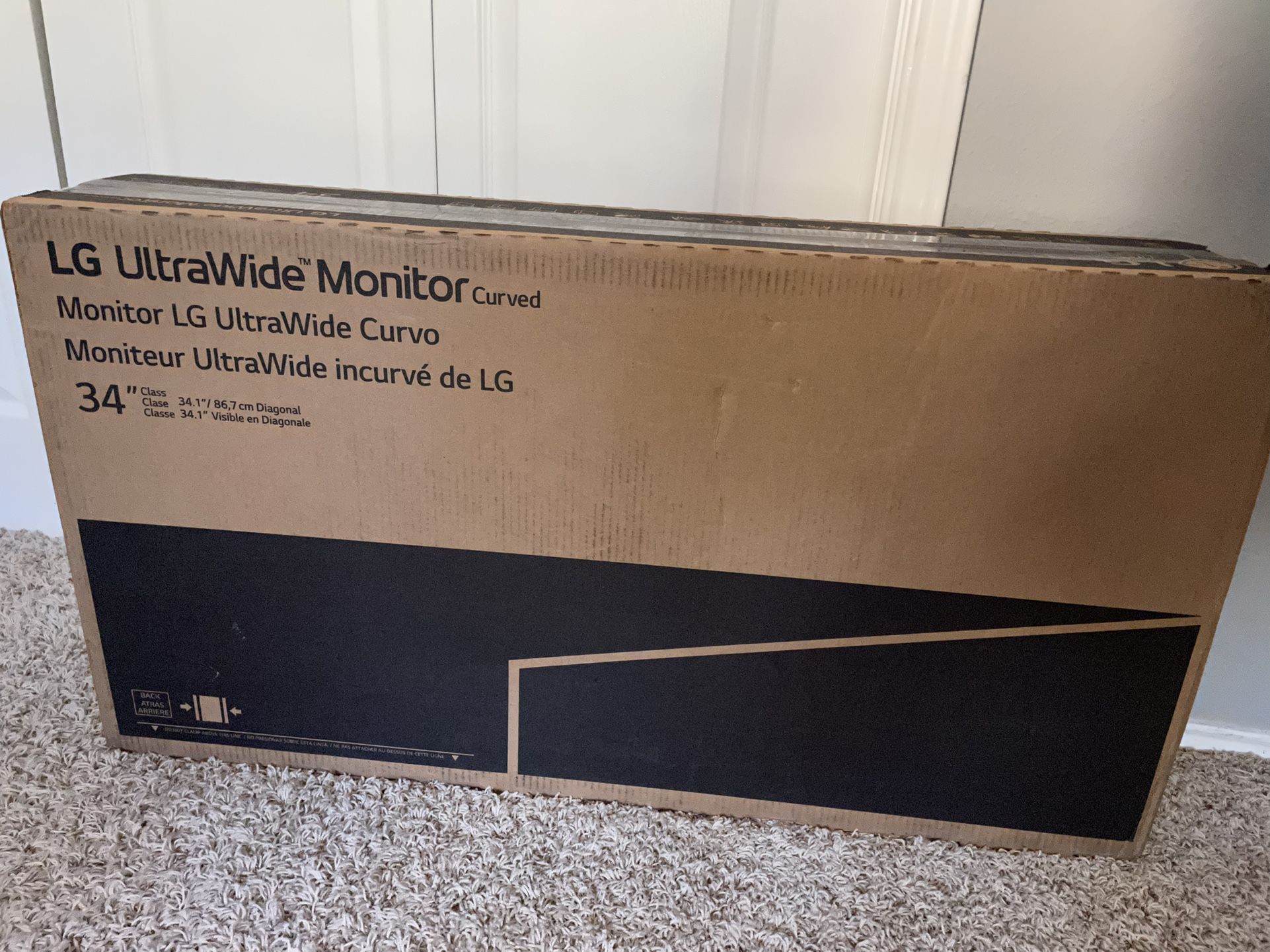 34 In Curved Monitor