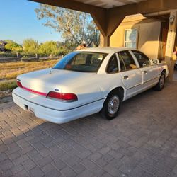 1993 Ford Crown Victoria