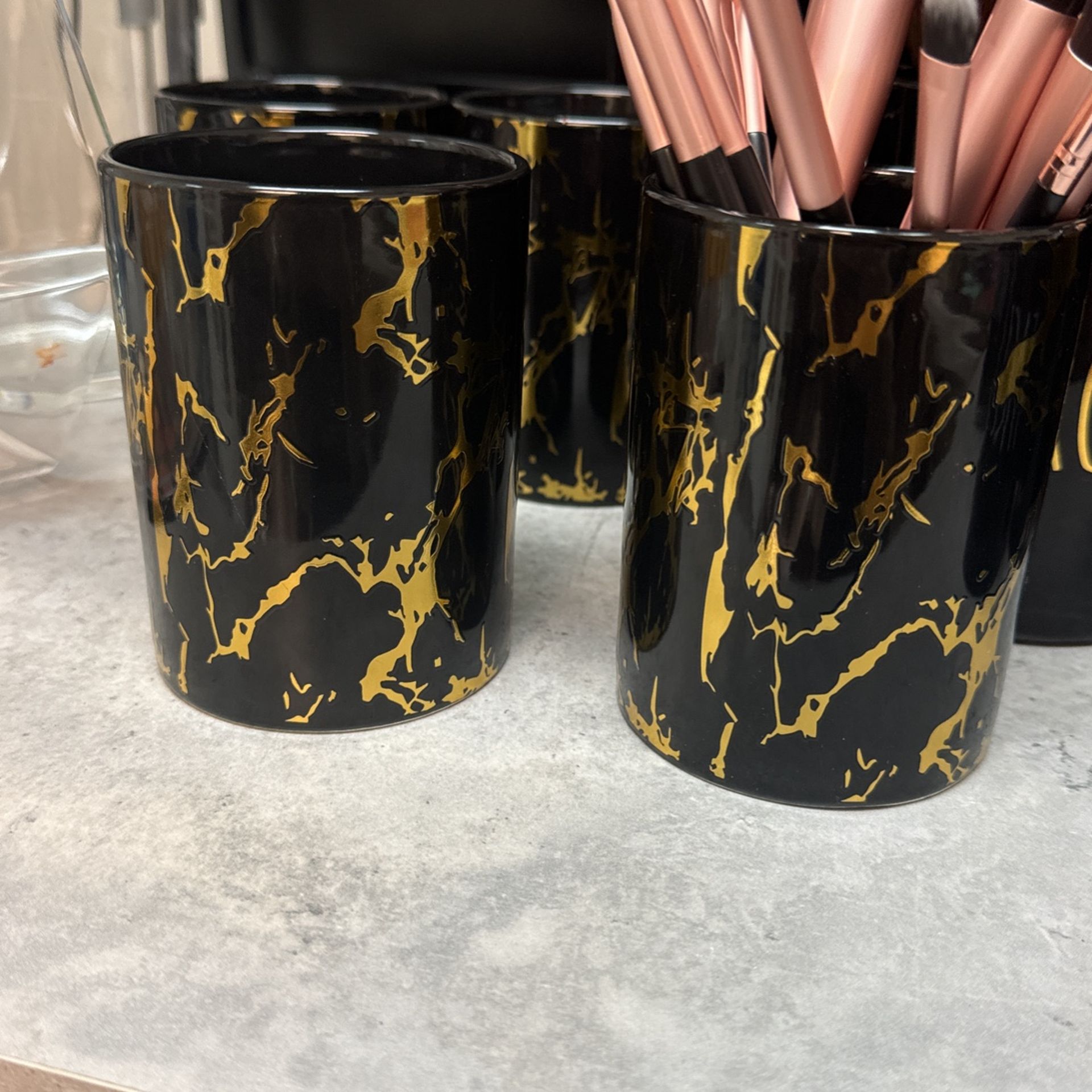 Black and Gold Makeup Brush Holder 