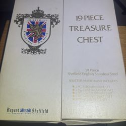 Regent Sheffield 19 Piece Treasure Chest Knife Set