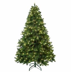 Brand New 6FT Christmas Tree With 1043 Branch Tips, 400 Warm White LED Lights