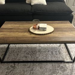 MODERN COFFEE TABLE