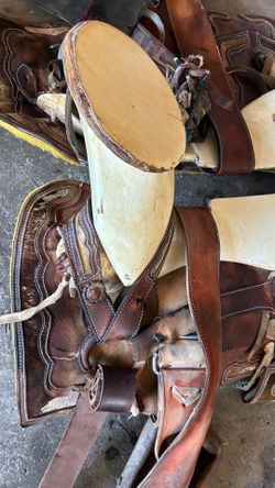 Horse saddle