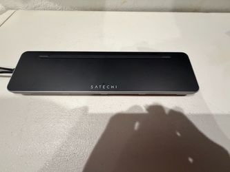 Satechi Triple 4K USB-C Docking Station – MacBook / Windows