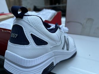 Men’s  Running/Walking Brand. New Size 11 SHOE NEW BALANCE  $20