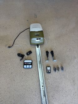 Genie silent max 1000 garage door opener with Aladin connect for parts