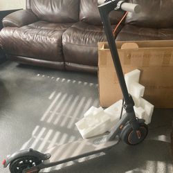 Electric scooter