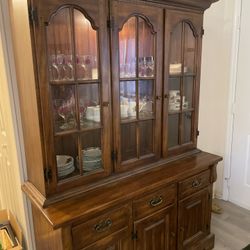 Vintage 90’s Keller Brand Dining Room Hutch W Glass Shelves Lighted 