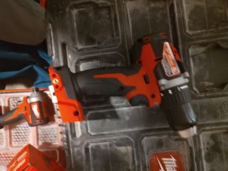 Milwauke M18 Drill 