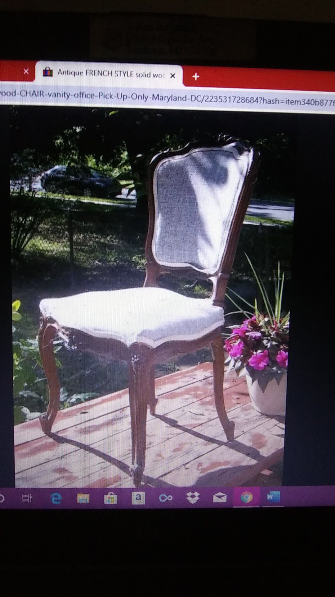 dainty French Antique CHAIR